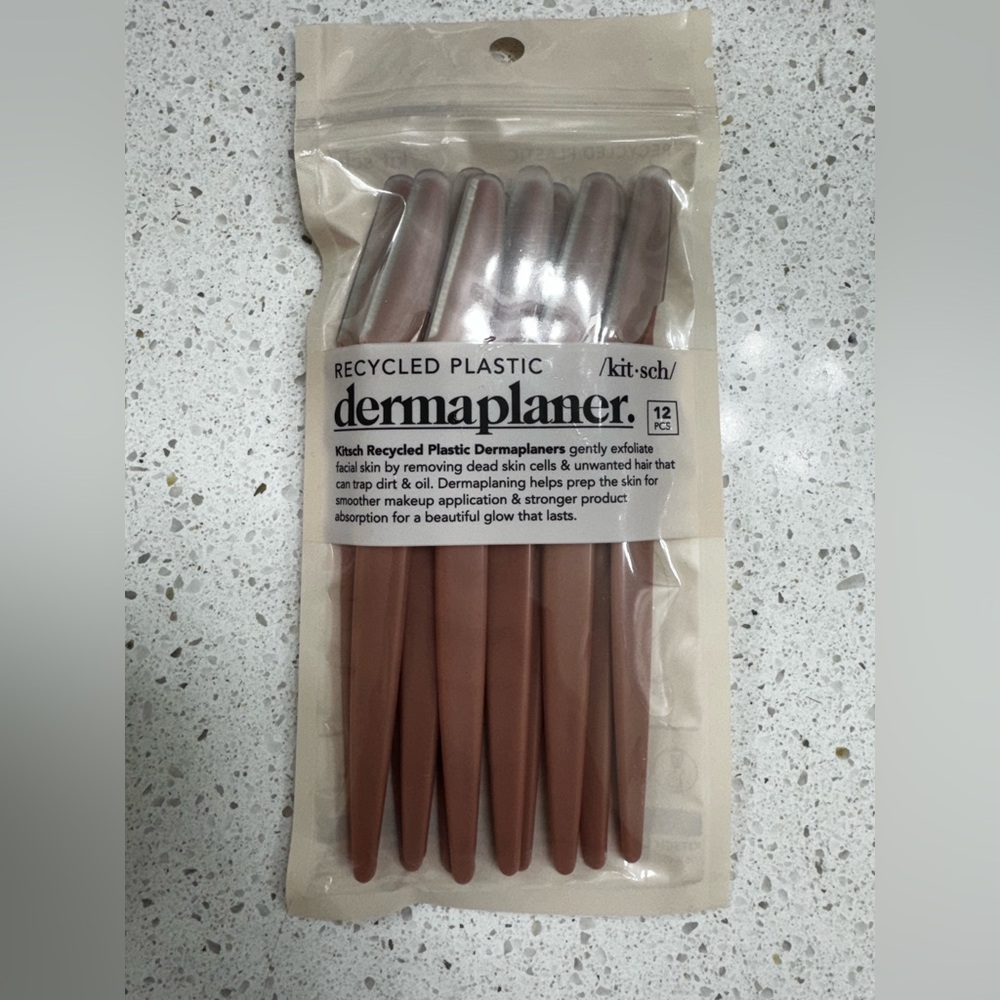Kitsch Plastic Dermaplaners